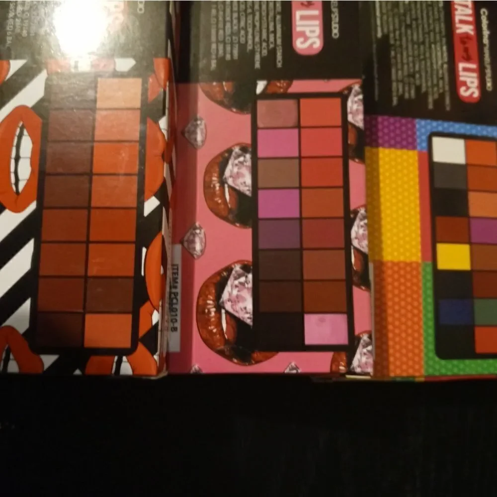 Two jumbo Lips cream pallets